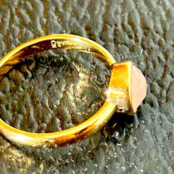 Silpada rose gold ring with soapstone rose small stone. Used for display - Picture 3 of 5